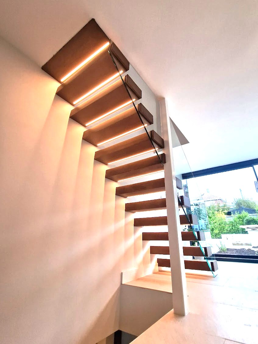 Saltdean - Floating Cantilever Staircase Project (1)