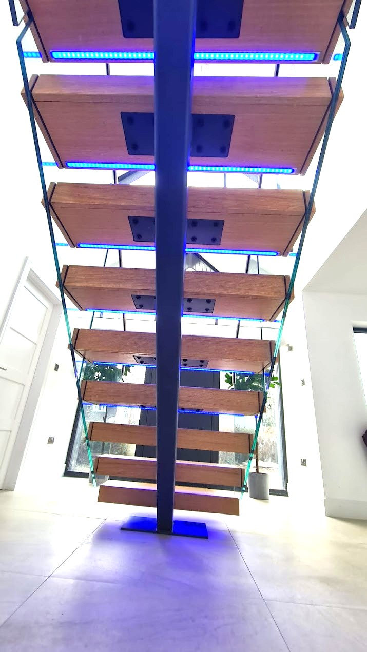 Southampton - Mono Stringer Staircase (3)