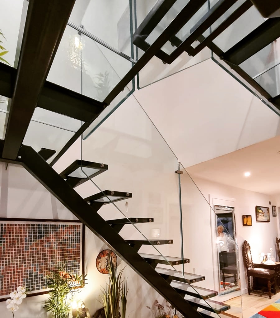 Telscombe-glass-staircase (5)
